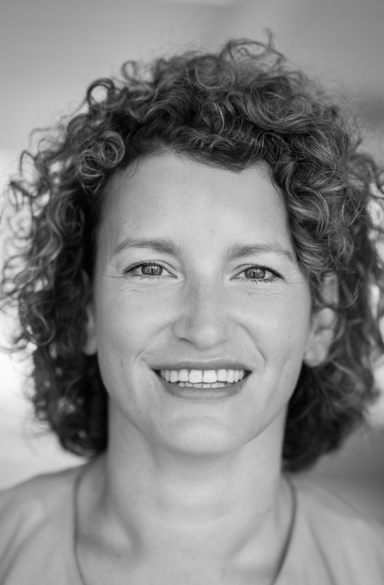 Black and white portrait of Esther Veldkamp