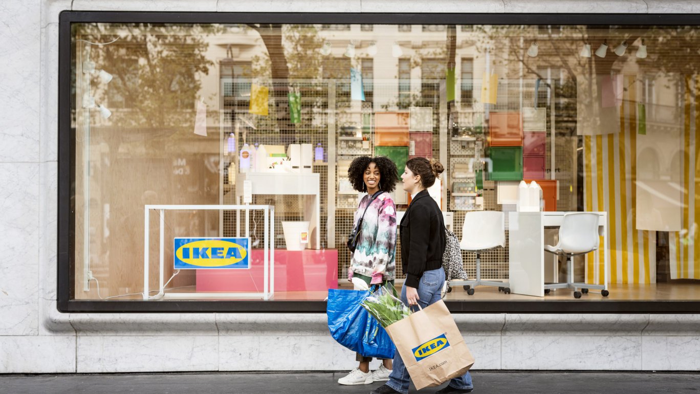 Customers shopping outside our Le Madeleine store in Paris.