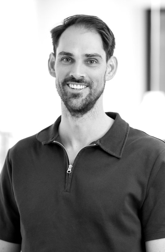 Black and white portrait of Maarten Grosfeld